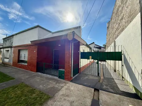 Casa en venta en el centro de Escobar.