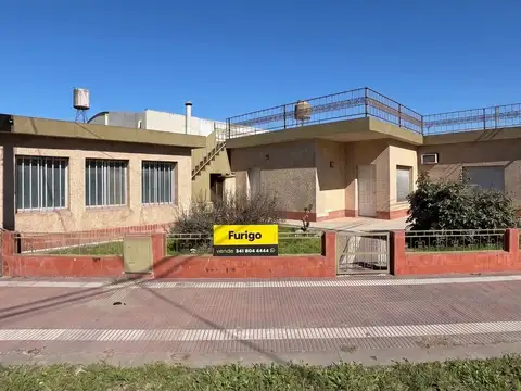 Casa con Local y Galpon