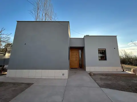 Venta de casa en lunlunta.