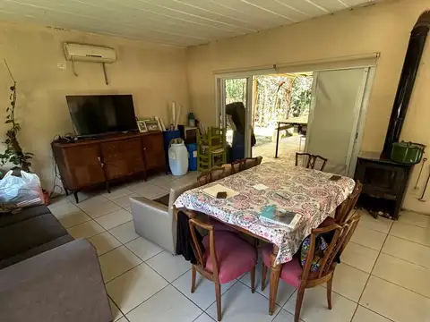 Casa 3 ambientes con 1 baño