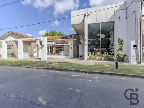 Local en Venta en City Bell  - 473 bis entre 14b y 14c - Bloque de 4