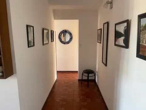 4 AMBIENTES , PISO UNICO , GRAN DIMENSION , 113 M2 , LUMINOSO , TODOS LOS AMB CON AIRE Y LUZ