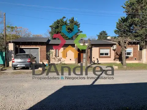  Venta / Oportunidad linda casa quinta en 109 entre 2 y 4