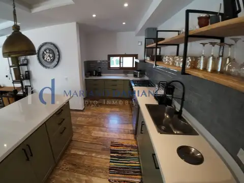 Casa 4 Dormitorios con Pileta en Alquiler Temporario en Pinamar Zona Norte