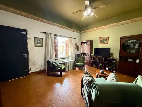 Depto Tipo Casa 5 ambientes con 2 baños
