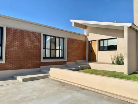 Casa en Venta en La Arbolada, USD 245.000
