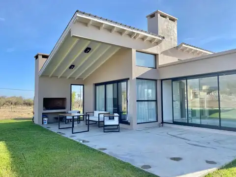 Casa Premium en venta La Arbolada Merlo San Luis