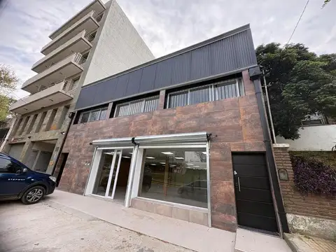 LOCAL + OFICINAS EN ALQUILEER ZARATE