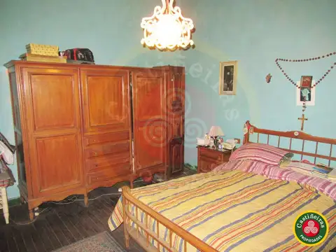 Casa 5 ambientes con 1 baño