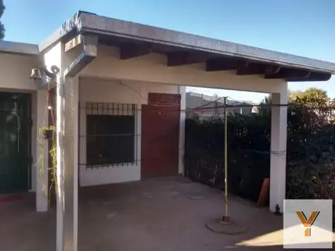 Casa en venta - 1 Dormitorio 1 Baño - 300Mts2 - Melchor Romero
