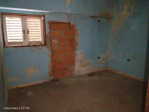 Casa 3 ambientes con 1 baño