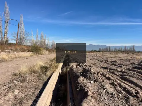 Terreno en Venta en Russell, USD 9.800