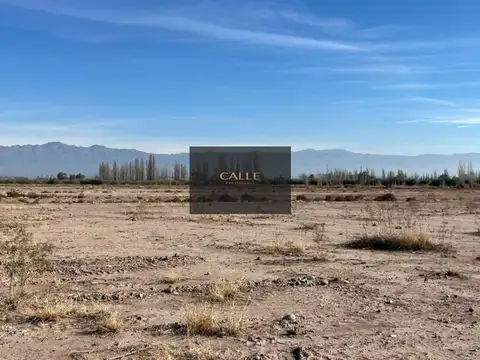 Terreno en Venta en Russell, USD 9.800
