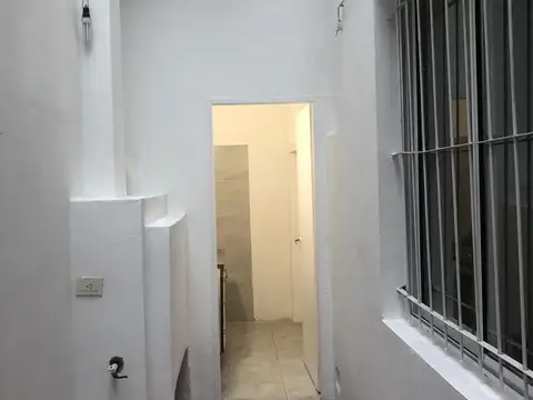 Depto Tipo Casa en Alquiler de Monoambiente