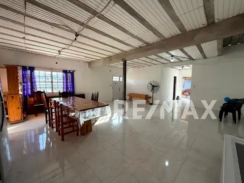 VENTA CASA-QTA 2 AMB. 600 M PILETA ESCALADA ZARATE