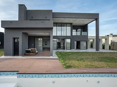 VENTA CASA 4 AMBIENTES PILETA LAGOS DE CANNING