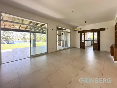 Casa de 1 planta al lago en Santa Catalina