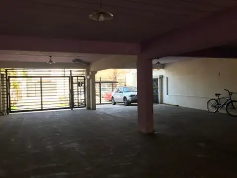 Deparatamento - 2 Amb C/cochera - Hurlingham (parque Quirno)