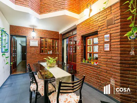 Casa en Venta con 1 cochera