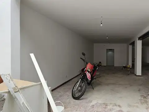 Local en Alquiler en Barrio Hipico, USD 4.000