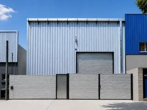 Depósito Industrial A Estrenar, 200 m² Cubiertos