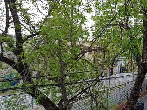 Importante Propiedad 187 m2 Avenida Rivadavia 8600 CABA