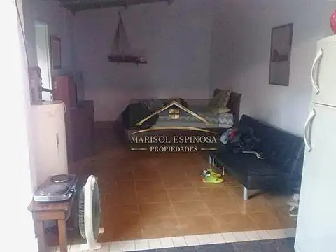 Casa 3 ambientes con 2 baños