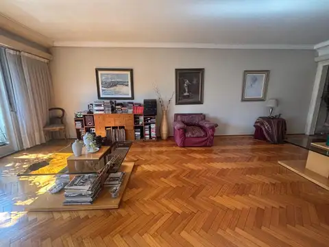 Departamento en Venta de 7 ambientes