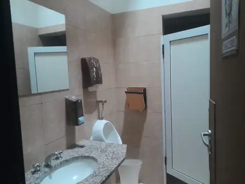 Local en Venta en Santa Rosa, USD 390.000