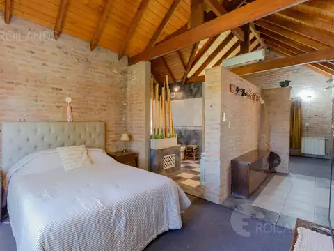 Casa 6 ambientes con 2 baños