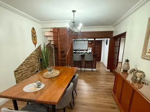 Casa en Venta con 1 cochera