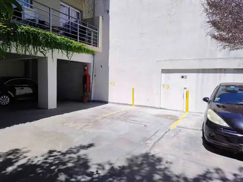 60 e/ 17 y 18 N° 1100