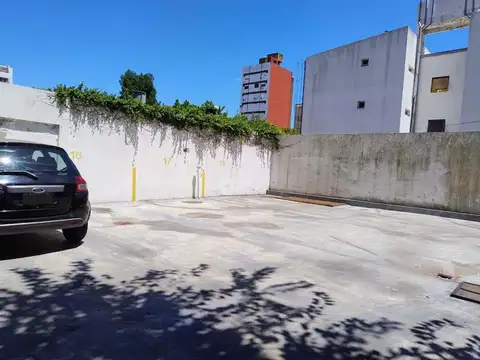 60 e/ 17 y 18 N° 1100