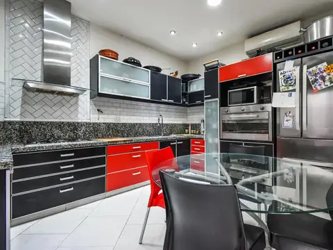 Venta Casa PH 5 Ambientes con Cochera Play en Devoto