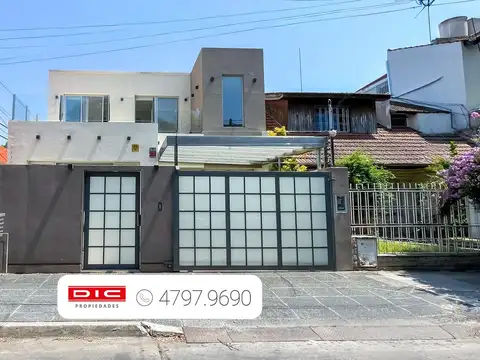 Casa 3 dormitorios Venta - Florida Mitre/Este