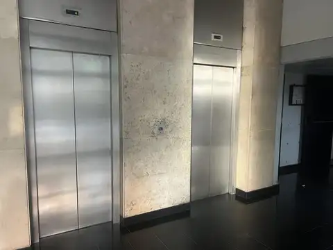 Oficina en Alquiler 25 años