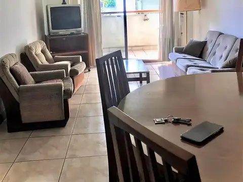 Dpto 2 Ambientes - Amoblado - Moreno y Saavedra - Frente - Balcon Aterraz - Impecable