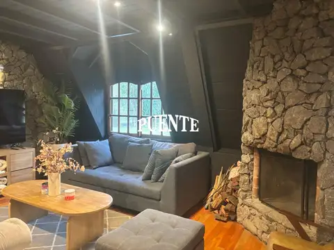 Casa 4 ambientes con 2 baños