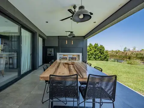 VENTA DE CASA EN COSTAS - PUERTOS DEL LAGO