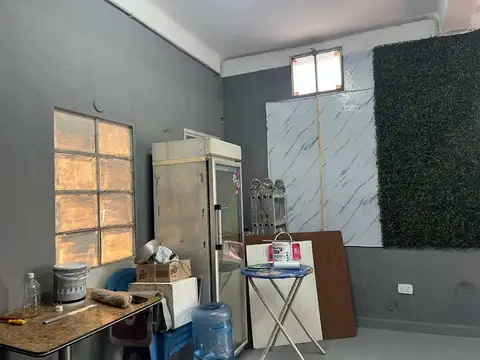 Casa 8 ambientes con 4 baños