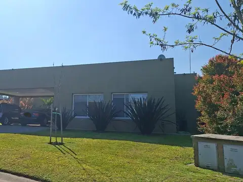 Casa en Alquiler al Norte