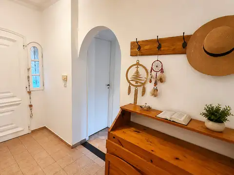 Casa 5 ambientes con 1 baño