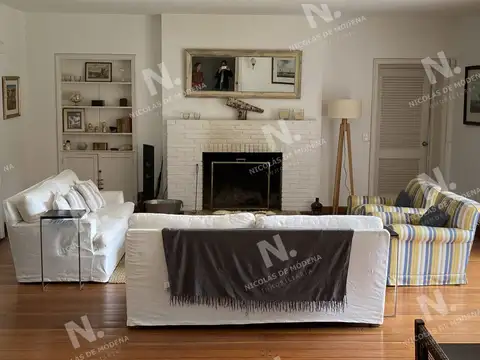 Casa en Alquiler Temporal de 4 dormitorios