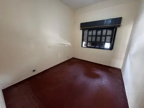 Depto Tipo Casa en Alquiler de 1 dormitorio