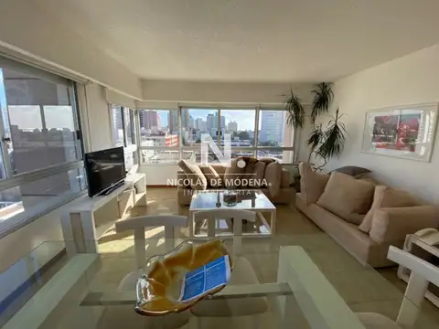 Departamento en Venta en Península, USD 225.000