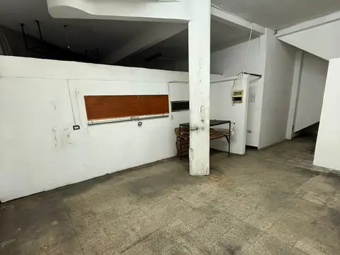 Local en Alquiler Via Púb.