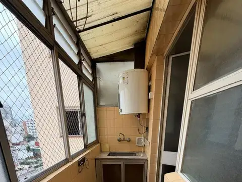 Departamento de dos ambientes amplios en buen estado