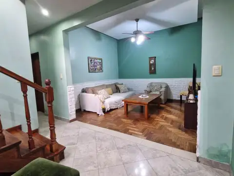Chalet 5 Amb. A/Credito , 200 Mts. cubiertos