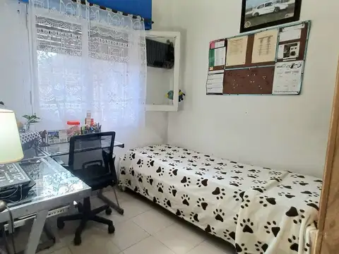 CASA CON 2/3 DORM.+FONDO+QUINCHO + LOCAL Y COCHERA