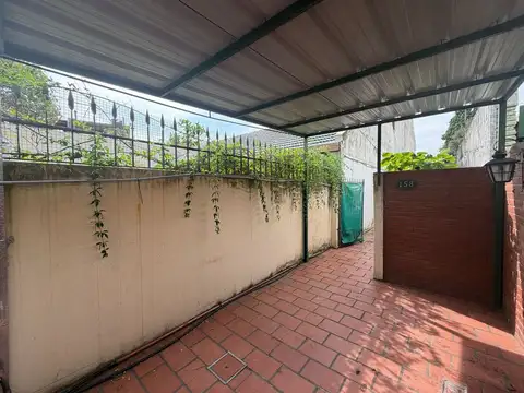VENTA PH AL FONDO CON JARDIN Y PILETA TEMPERLEY